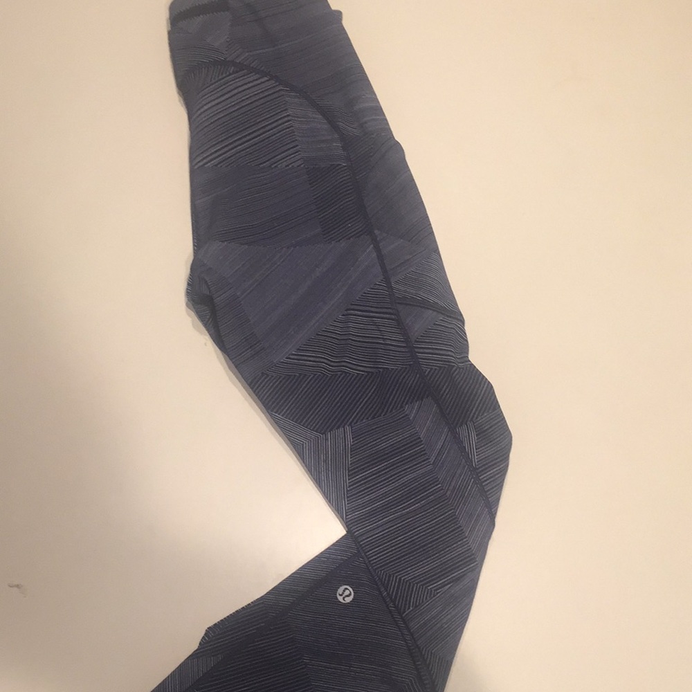 Lululemon speed up tight